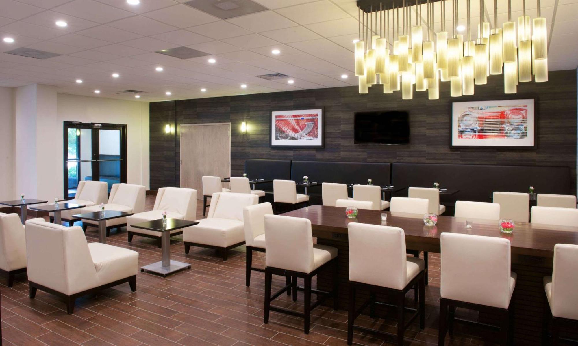 Embassy Suites By Hilton Detroit - Livonia/Novi Exterior foto